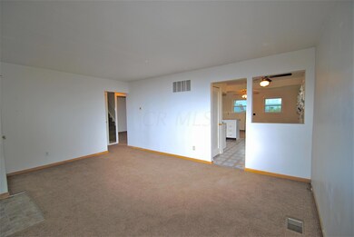 897 Bucknell Rd, Columbus, OH 43213 - photo 2
