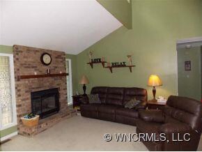 LIVING ROOM VAULTED CEILING