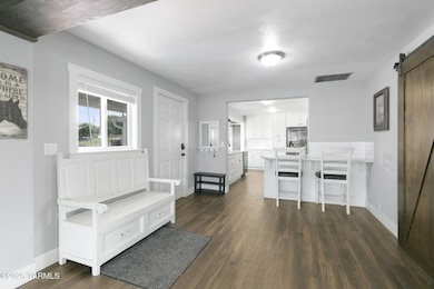 910 Gromore Rd, Yakima, WA 98908 - photo 3