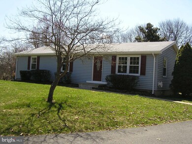 4331 S Starcrest Dr, Warrenton, VA 20187 - photo 2