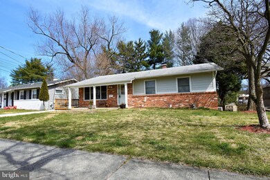 13515 Turkey Branch Pkwy, Rockville, MD 20853 - photo 2