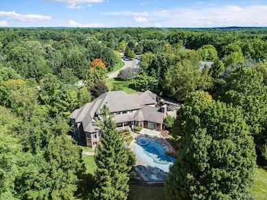 630 Sheldon Ct, Rochester, MI 48306 - photo 3