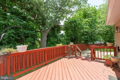 1806 Williamsburg Ct, Fort Washington, MD 20744 - photo 4