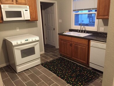 1432 33rd St, Des Moines, IA 50311 - photo 4