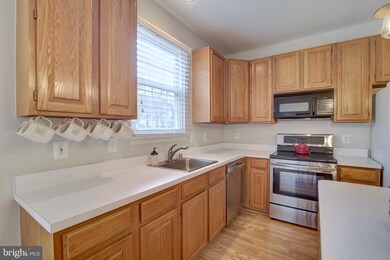 21556 Bankbarn Terrace, Broadlands, VA 20148 - photo 5