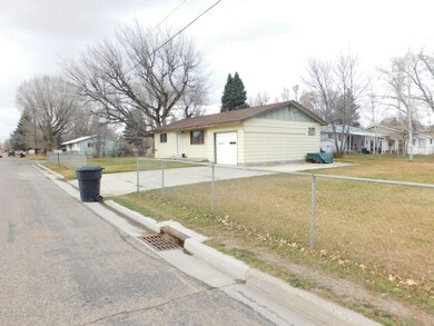 443 E 7th St, Craig, CO 81625 - photo 2
