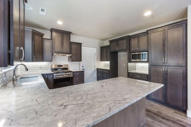 462 Eagle Rock Dr, Central Point, OR 97502 - photo 6