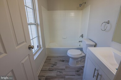 9806 Decatur Rd, Middle River, MD 21220 - photo 5