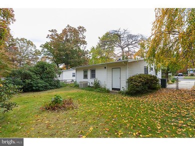 27 Gilbert Ave, Westville, NJ 08093 - photo 3