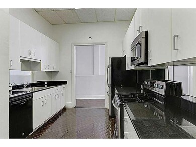 518 Julia St unit Upper, New Orleans, LA 70130 - photo 3