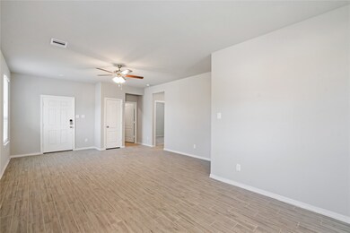 10827 Prickly Ash Dr, Tomball, TX 77375 - photo 6