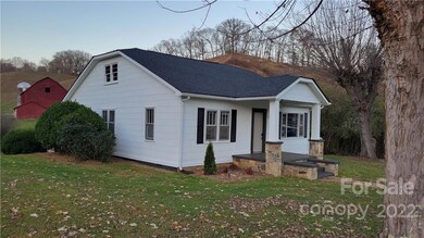 128 Walking Rd, Burnsville, NC 28714 - photo 2