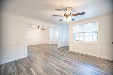3200 River Oak Rd-12