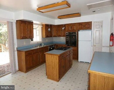 10103 Worrell Place, Glenn Dale, MD 20769 - photo 7