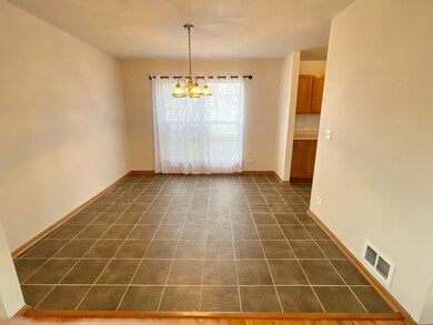 1814 Van Dyke Ln unit 1, Carpentersville, IL 60110 - photo 4