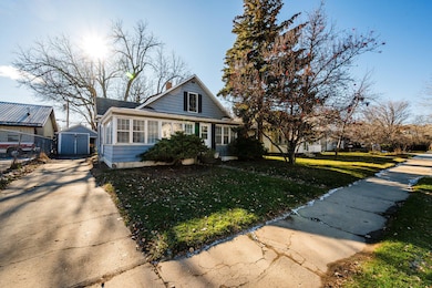 148 W 5th St, Sheridan, WY 82801 - photo 2