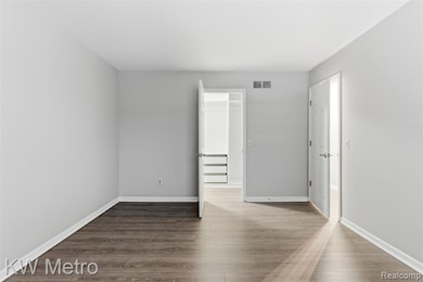 1563 N Bywood Ave unit 6, Clawson, MI 48017 - photo 7