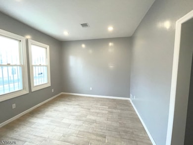 25 Kipp St, Newark, NJ 07108 - photo 4