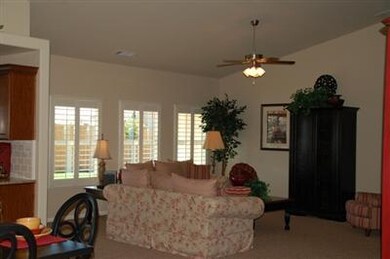6820 E Fountain Way unit 79, Fresno, CA 93727 - photo 7