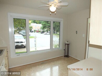 5504 Beaconsfield Ct, Burke, VA 22015 - photo 4