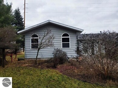 415 N 4th St, West Branch, MI 48661 - photo 3