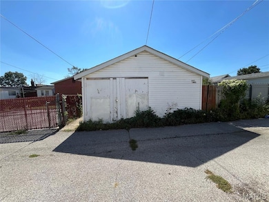 4441 Gannett St, Saint Louis, MO 63116 - photo 3