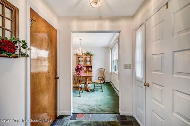 1424 Bulwer St, Scranton, PA 18504 - photo 4