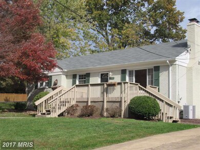 2301 Whitcomb Place, Falls Church, VA 22046 - photo 2