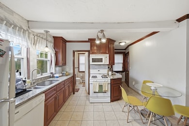 37 Albion St, Methuen, MA 01844 - photo 5