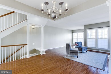 8934 Singleleaf Cir, Lorton, VA 22079 - photo 3