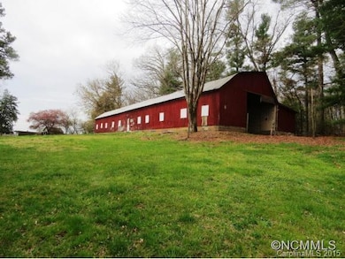 1840 Granite St, Hendersonville, NC 28792 - photo 5