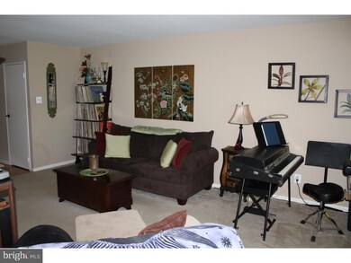 25 Kearney Dr, North Wales, PA 19454 - photo 3