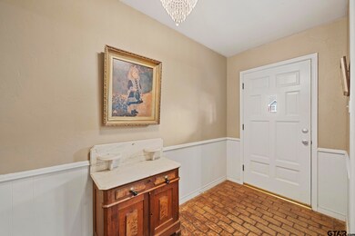 615 615 Dorchester, Tyler, TX 75703 - photo 4