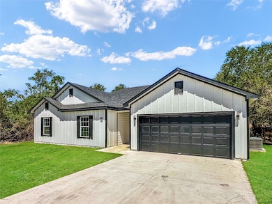 137 Puu Waa Ln, Bastrop, TX 78602 - photo 5