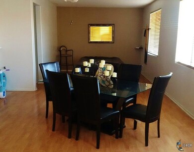 Dining & Family Room
