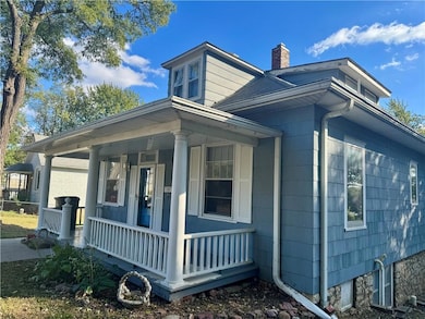 1011 Kickapoo St, Leavenworth, KS 66048 - photo 5