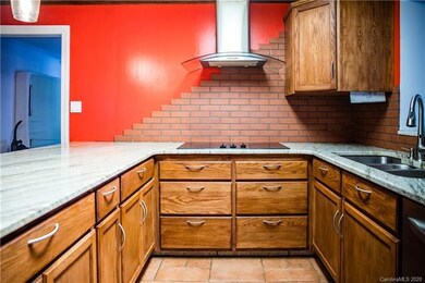 623 Greenway Dr, Statesville, NC 28677 - photo 2