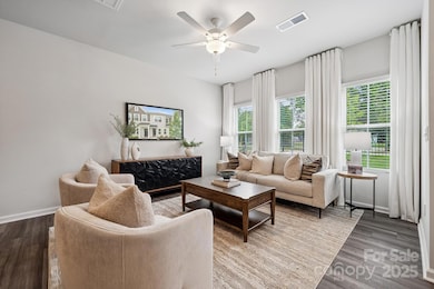 4750 Lakeview Rd unit 18, Charlotte, NC 28216 - photo 7