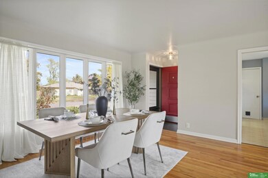 307 Crest Rd, Papillion, NE 68046 - photo 4