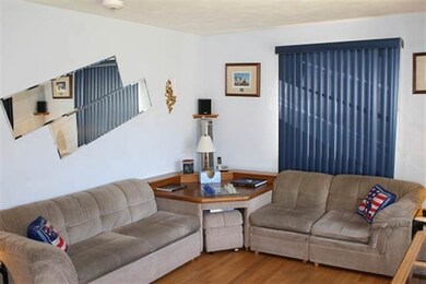 2202 W 35th St, Davenport, IA 52806 - photo 5