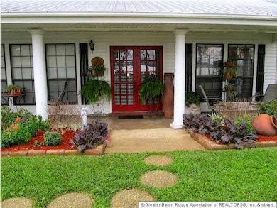 5057 Pecan Ln