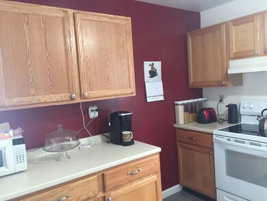 10 Daisey Ln, Hampden, ME 04444 - photo 6