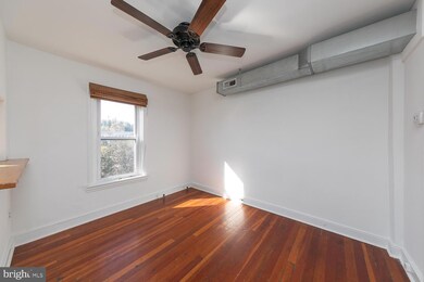 4373 Main St unit 3, Philadelphia, PA 19127 - photo 4