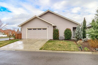 1141 Boulder Ridge St, Central Point, OR 97502 - photo 4