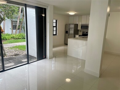 3545 Magellan Cir unit 3565, Miami, FL 33180 - photo 4
