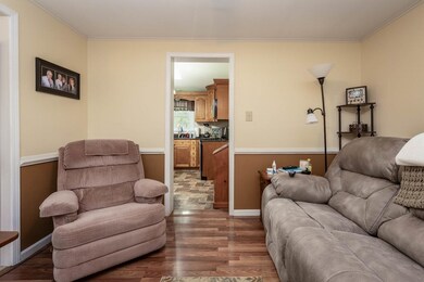 1041 Star Cir, Harrisonburg, VA 22801 - photo 7