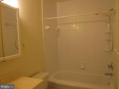 9126 Lambskin Ln, Columbia, MD 21045 - photo 6