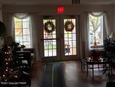 3 Village Cir unit 203, Stroudsburg, PA 18360 - photo 3