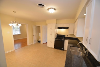 5709 Windamere Dr, Little Rock, AR 72209 - photo 7