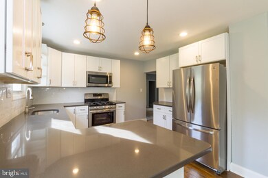 731 Green Mount Ave, Woodbury, NJ 08096 - photo 7